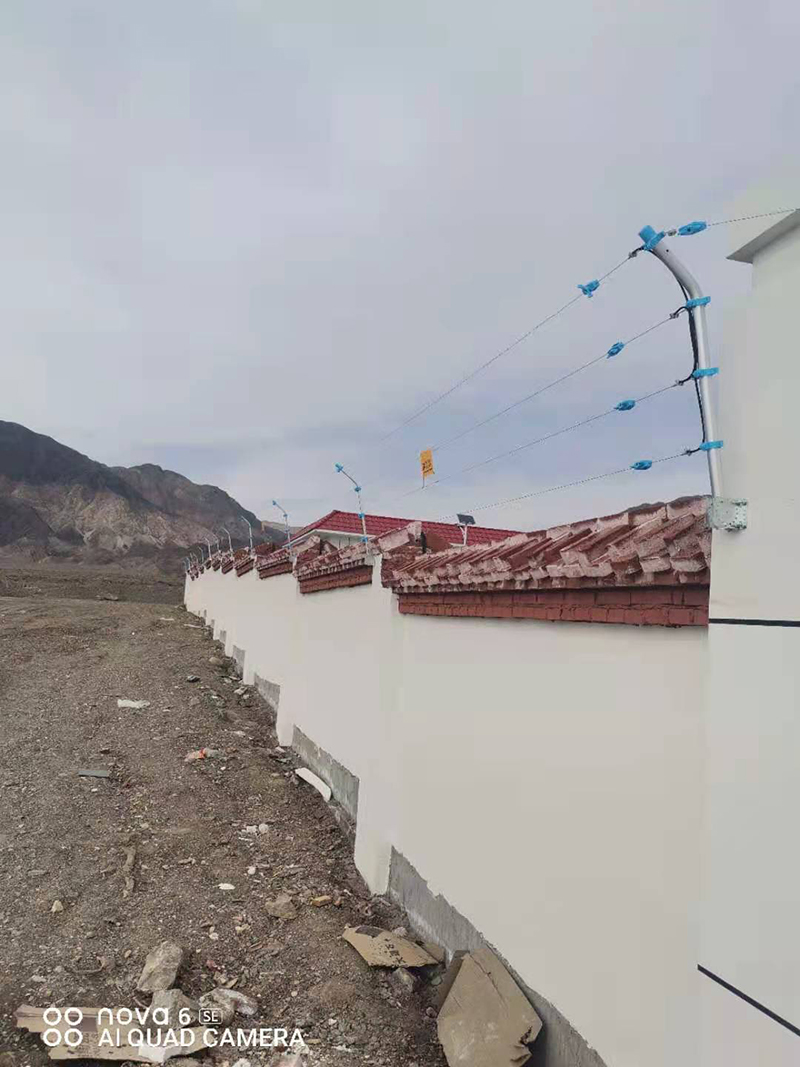 新疆巴州和硕县乌什塔拉乡净水厂-脉冲围栏